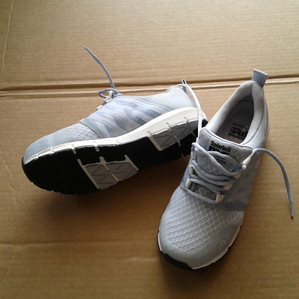 Sneaker - Picture 3 of 8
